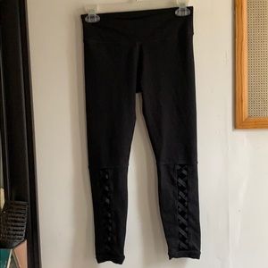 Fabletics black legging with X pattern (petite xs)